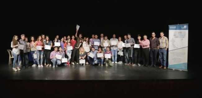 Líders juvenils del Líban debaten sobre polítiques d'educació i mediambientals