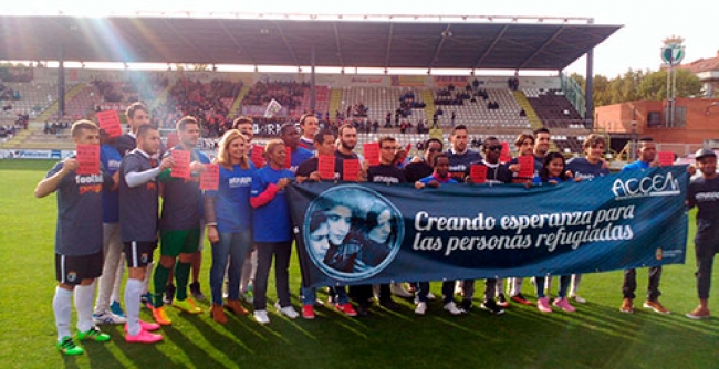 Accem y el Burgos C.F. sacan la tarjeta roja al racismo